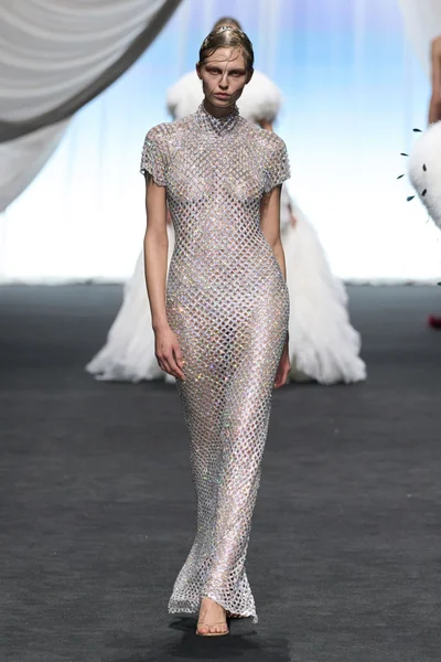 Look 23
